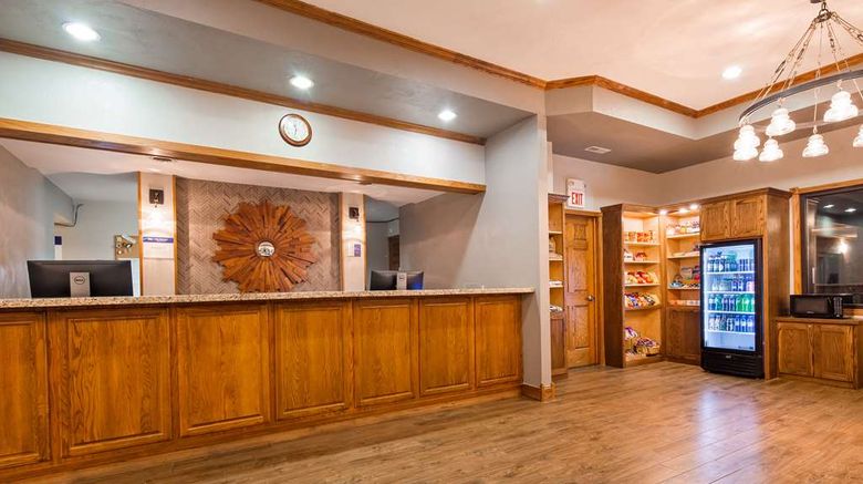 <b>Best Western Buffalo Ridge Inn Lobby</b>. Images powered by <a href="https://iceportal.shijigroup.com/" title="IcePortal" target="_blank">IcePortal</a>.