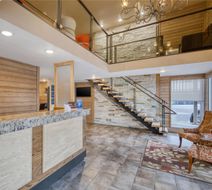 Best Western Plains Motel Lobby