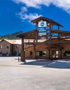 Best Western Golden Spike Inn & Suites