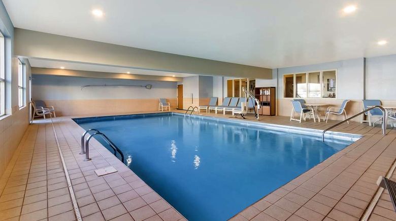 <b>Best Western Empire Towers Pool</b>. Images powered by <a href="https://iceportal.shijigroup.com/" title="IcePortal" target="_blank">IcePortal</a>.