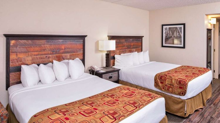 Best Western Kelly Inn Room