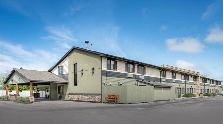 <b>Best Western Black Hills Lodge Exterior</b>. Images powered by <a href="https://iceportal.shijigroup.com/" title="IcePortal" target="_blank">IcePortal</a>.