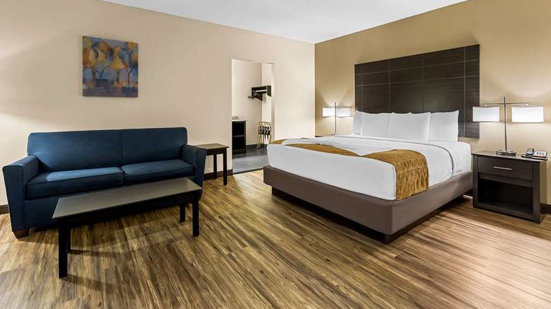 <b>Best Western Toni Inn Room</b>. Images powered by <a href="https://iceportal.shijigroup.com/" title="IcePortal" target="_blank">IcePortal</a>.