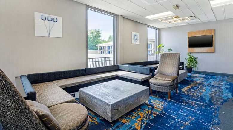 <b>Best Western Franklin Inn Lobby</b>. Images powered by <a href="https://iceportal.shijigroup.com/" title="IcePortal" target="_blank">IcePortal</a>.