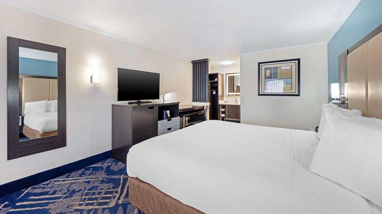 <b>Best Western Franklin Inn Room</b>. Images powered by <a href="https://iceportal.shijigroup.com/" title="IcePortal" target="_blank">IcePortal</a>.