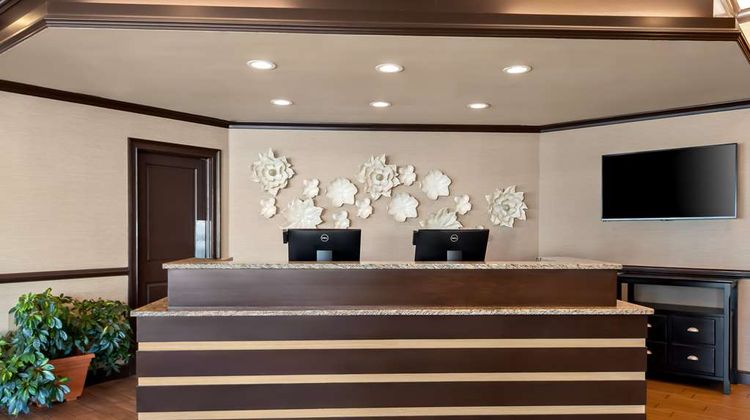 Best Western Newport Inn Lobby