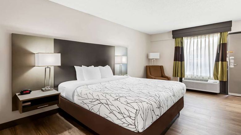 <b>Best Western Fayetteville Inn Room</b>. Images powered by <a href="https://iceportal.shijigroup.com/" title="IcePortal" target="_blank">IcePortal</a>.