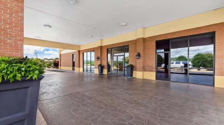 Best Western Fayetteville Inn Exterior
