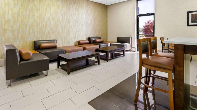 <b>Best Western Fayetteville Inn Restaurant</b>. Images powered by <a href="https://iceportal.shijigroup.com/" title="IcePortal" target="_blank">IcePortal</a>.