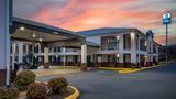 <b>Best Western Royal Inn Exterior</b>. Images powered by <a href="https://iceportal.shijigroup.com/" title="IcePortal" target="_blank">IcePortal</a>.