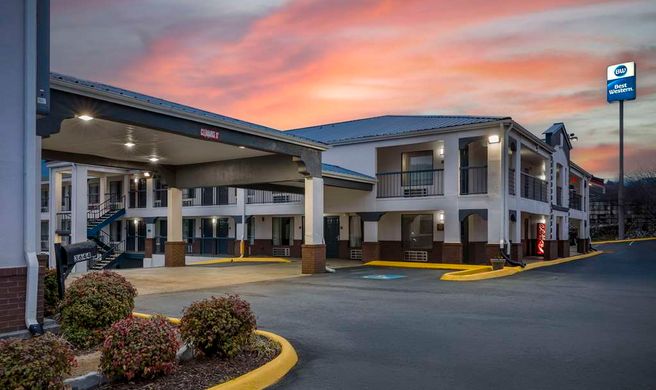 Best Western Royal Inn Exterior