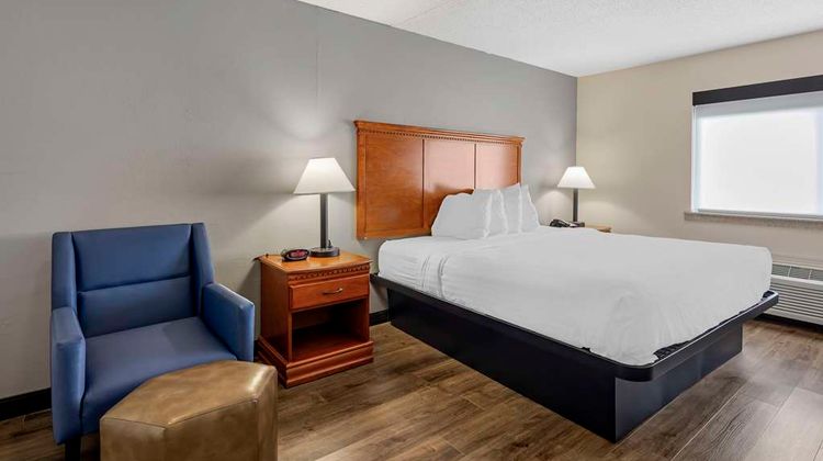 Best Western Shelbyville Inn and Suites Suite