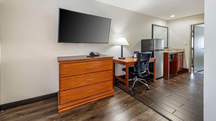 Best Western Shelbyville Inn and Suites Suite