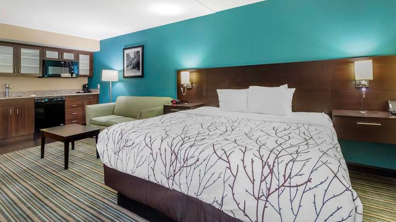 <b>Best Western Plus Cedar Bluff Inn Suite</b>. Images powered by <a href="https://iceportal.shijigroup.com/" title="IcePortal" target="_blank">IcePortal</a>.