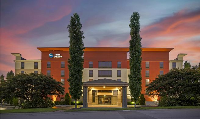 Best Western Suites near Opryland Exterior