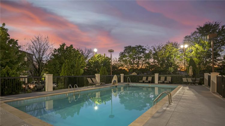 Best Western Suites near Opryland Pool