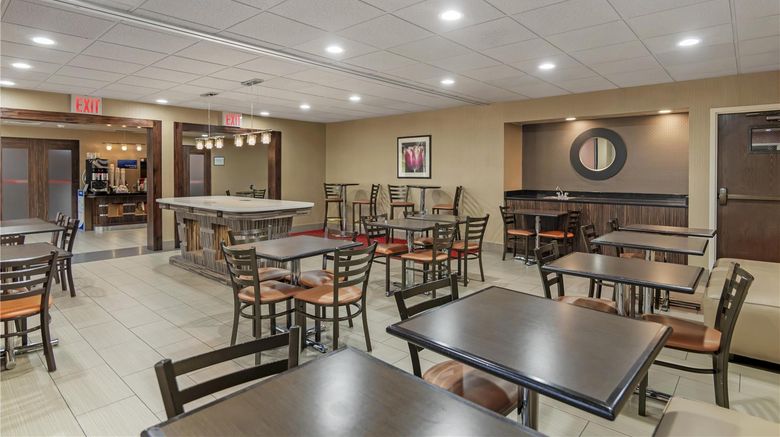 <b>Best Western Suites near Opryland Restaurant</b>. Images powered by <a href="https://iceportal.shijigroup.com/" title="IcePortal" target="_blank">IcePortal</a>.