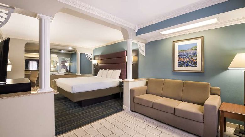 <b>Best Western Inn Room</b>. Images powered by <a href="https://iceportal.shijigroup.com/" title="IcePortal" target="_blank">IcePortal</a>.