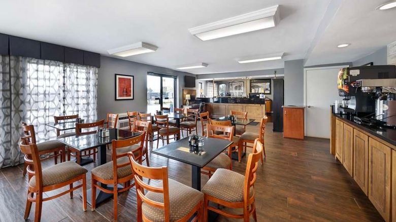 <b>Best Western Executive Inn Restaurant</b>. Images powered by <a href="https://iceportal.shijigroup.com/" title="IcePortal" target="_blank">IcePortal</a>.
