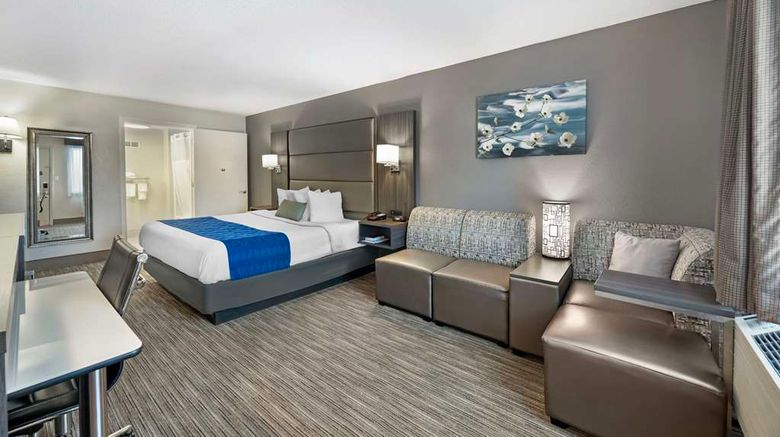 <b>Best Western Executive Inn Room</b>. Images powered by <a href="https://iceportal.shijigroup.com/" title="IcePortal" target="_blank">IcePortal</a>.