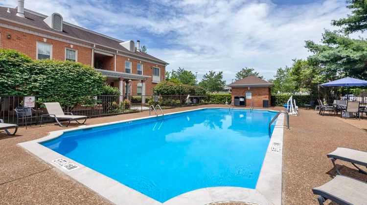 Best Western Spring Hill Inn & Suites Pool