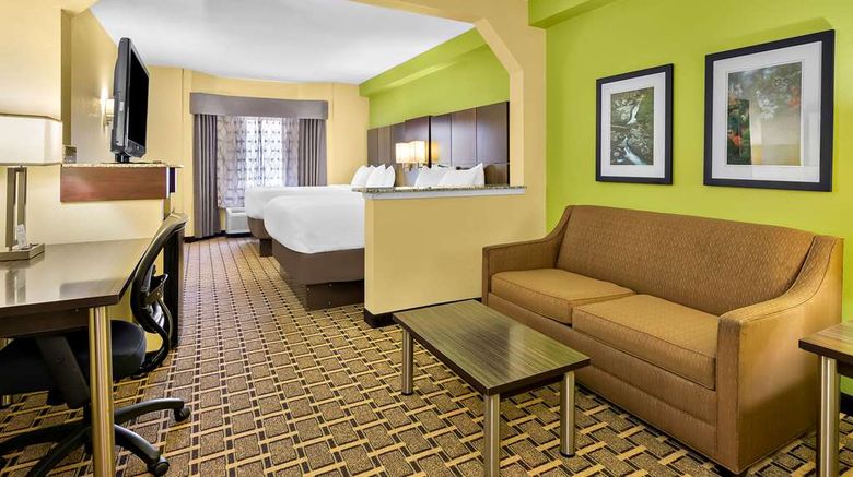 <b>Best Western Knoxville Suites Suite</b>. Images powered by <a href="https://iceportal.shijigroup.com/" title="IcePortal" target="_blank">IcePortal</a>.