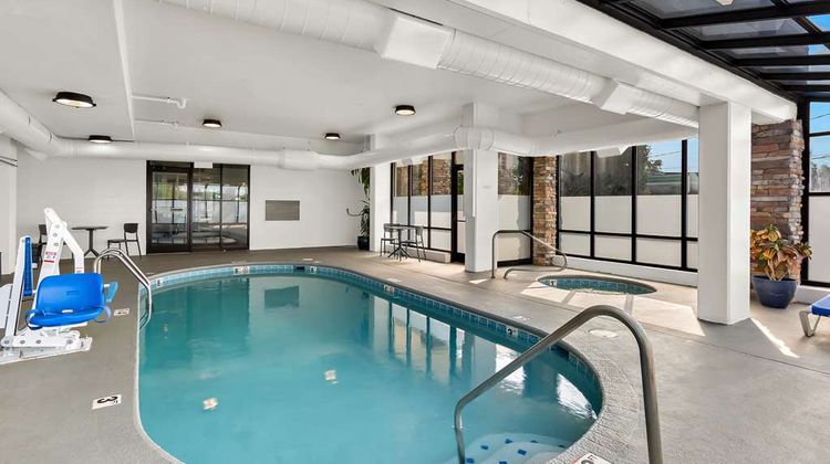 Best Western Knoxville Suites Pool