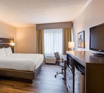 Best Western Plus Conference Center Room
