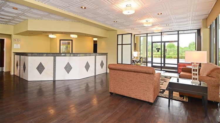 Best Western Cades Cove Inn Lobby