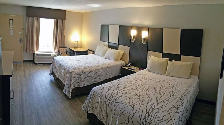 <b>Best Western Cades Cove Inn Room</b>. Images powered by <a href="https://iceportal.shijigroup.com/" title="IcePortal" target="_blank">IcePortal</a>.