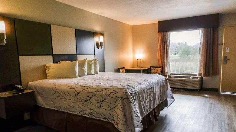 <b>Best Western Cades Cove Inn Room</b>. Images powered by <a href="https://iceportal.shijigroup.com/" title="IcePortal" target="_blank">IcePortal</a>.
