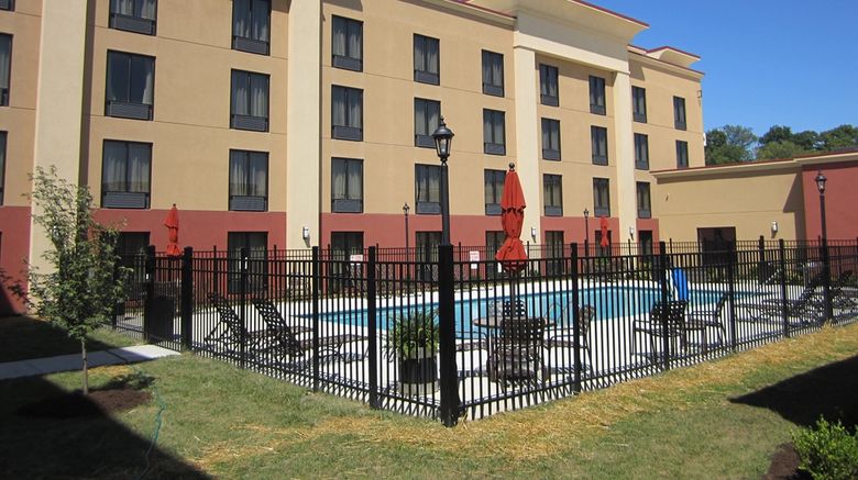 <b>Best Western Plus Sunrise Inn Pool</b>. Images powered by <a href="https://iceportal.shijigroup.com/" title="IcePortal" target="_blank">IcePortal</a>.