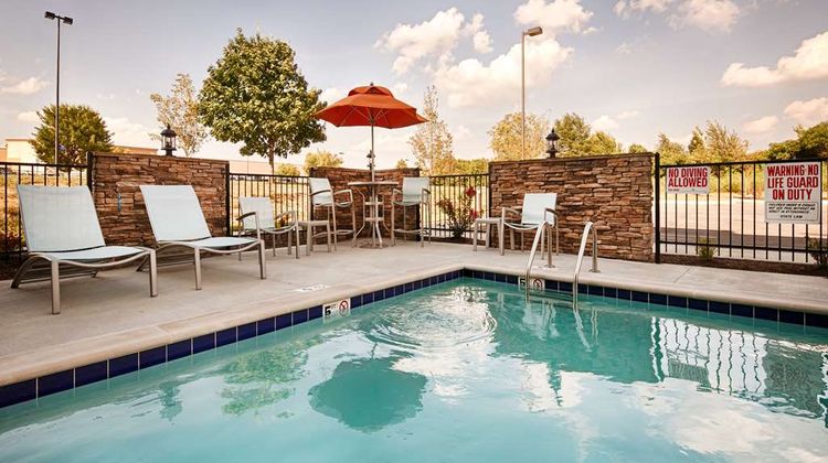 Best Western Plus Atrium Inn & Suites Pool