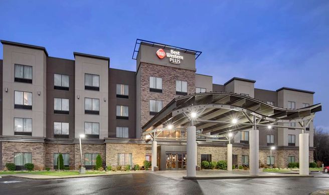 Best Western Plus Atrium Inn & Suites Exterior