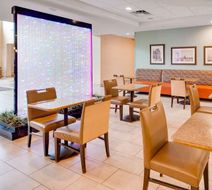 Best Western Plus Atrium Inn & Suites Lobby