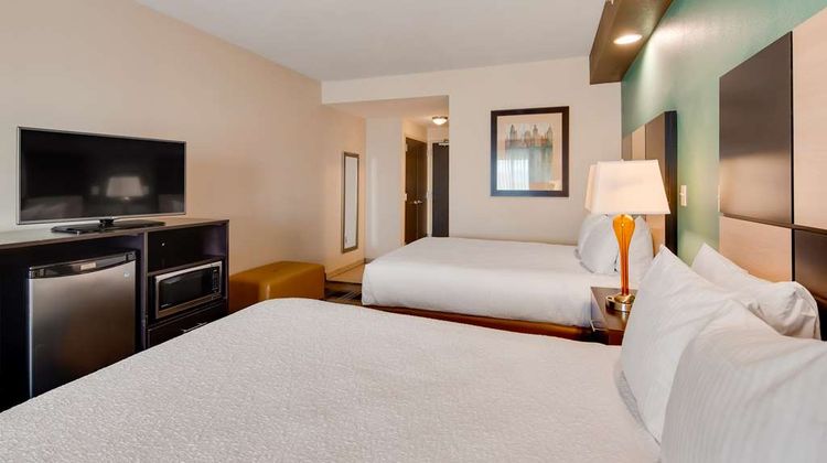 Best Western Plus Atrium Inn & Suites Room