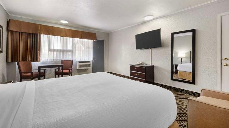 <b>Best Western Red Carpet Inn Room</b>. Images powered by <a href="https://iceportal.shijigroup.com/" title="IcePortal" target="_blank">IcePortal</a>.