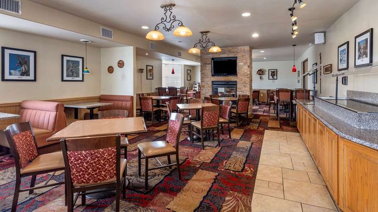 <b>Best Western Swiss Clock Inn Restaurant</b>. Images powered by <a href="https://iceportal.shijigroup.com/" title="IcePortal" target="_blank">IcePortal</a>.