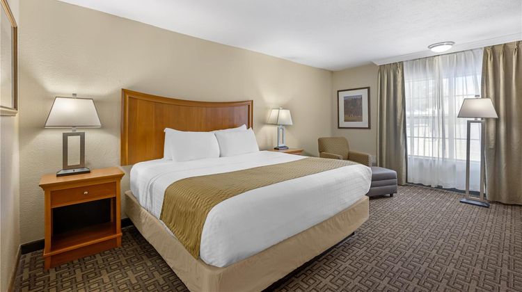 Best Western Swiss Clock Inn Room