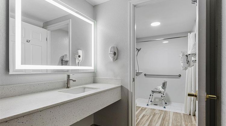 Best Western Canton Inn Room