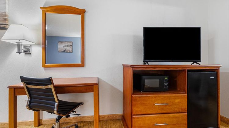 Best Western Palestine Inn Suite