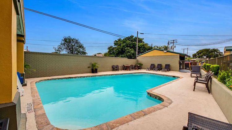Best Western Inn of Del Rio Pool