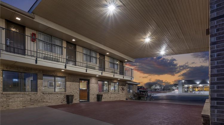 Best Western Caprock Inn Exterior