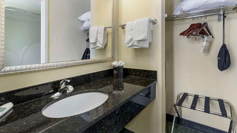 <b>Best Western McAllen Medical Center Suite</b>. Images powered by <a href="https://iceportal.shijigroup.com/" title="IcePortal" target="_blank">IcePortal</a>.