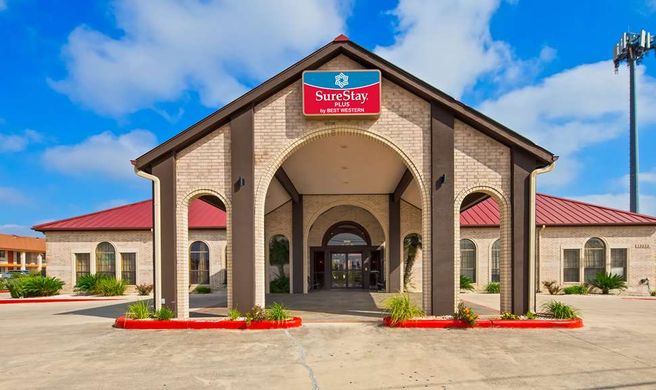SureStay Plus San Antonio Fiesta Inn Exterior
