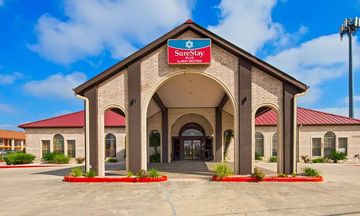 SureStay Plus San Antonio Fiesta Inn
