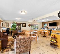 Best Western Llano Lobby
