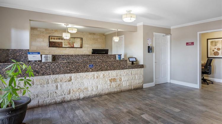 Best Western Brady Inn Lobby