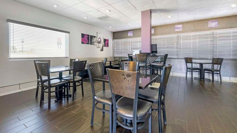 <b>Best Western Santa Fe Restaurant</b>. Images powered by <a href="https://iceportal.shijigroup.com/" title="IcePortal" target="_blank">IcePortal</a>.