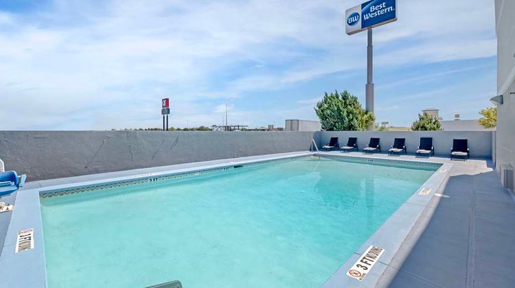 Best Western Santa Fe Pool
